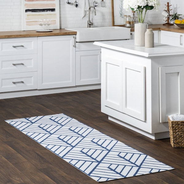 Nuloom Tiffany Contemporary Diamond Indoor/Outdoor Area Rug 2ft 6in x 8ft HJOA13A-2608 - main